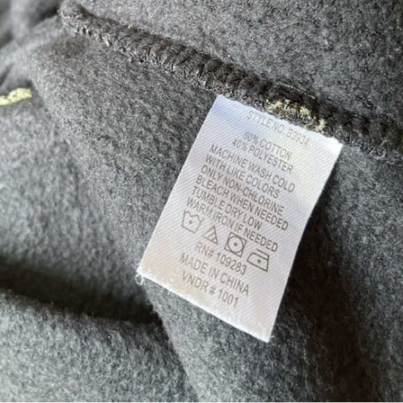 Vintage Havana Black Embroidered Heart Open Back Sweatshirt - Small - Picture 10 of 15